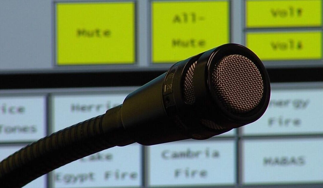 Carbondale police honor dispatchers during Telecommunicators Week (IL)