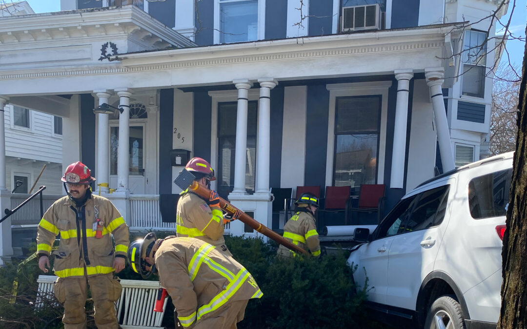 SUV Crashes into Bangs Ambulance office; no injuries (NY)