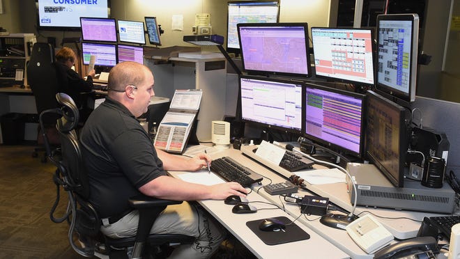 Stark communities not on the same wavelength over 911 dispatching (OH)