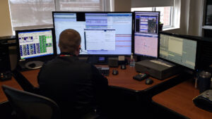 911 dispatchers honored for their “unseen” service and teamwork (UT)