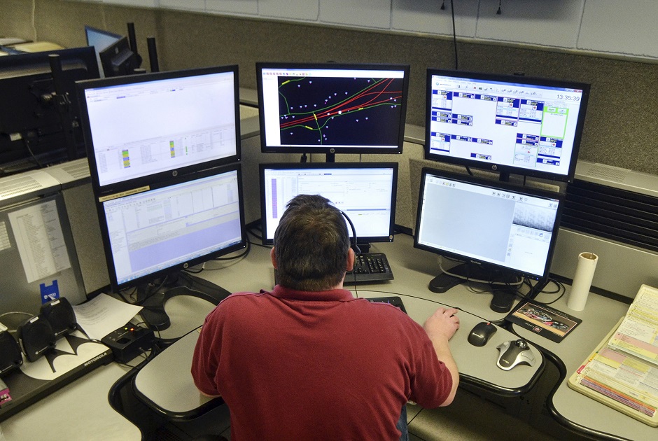 911 Dispatchers Could Get Protective Service Classification