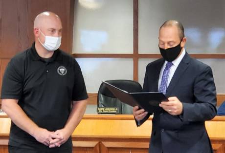 City honors retired SRO Jason Davis; dedicates this week to county’s emergency dispatch center (NY)