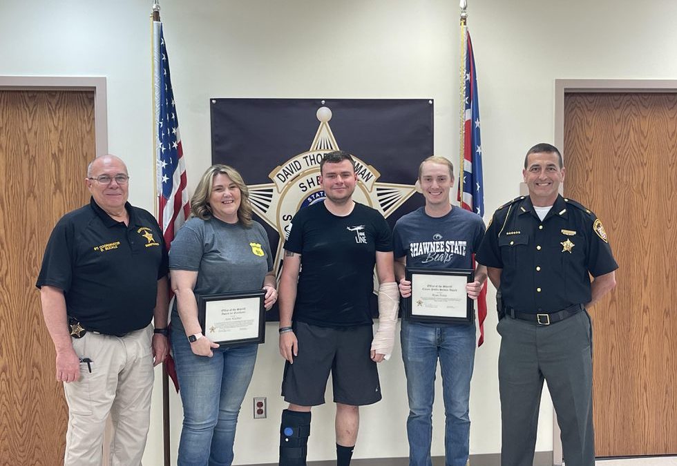 Scioto Sheriff awards citizen and dispatcher after deputy gets into accident while on duty (OH)