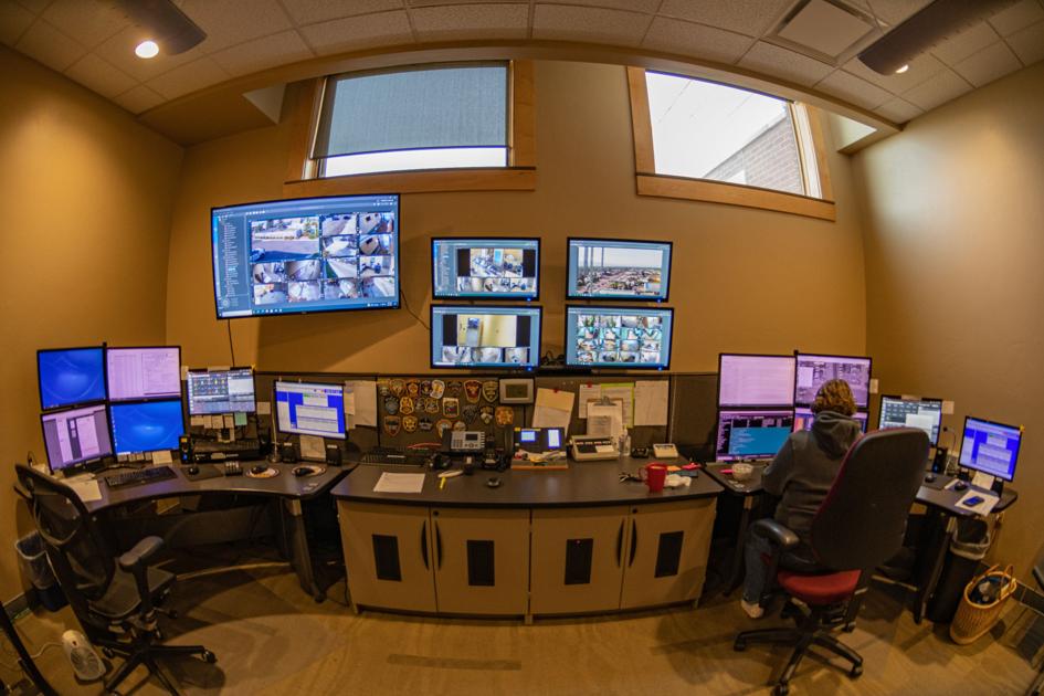 “Hello, this is 911, what is your emergency?” (ID) ([Editorial]
